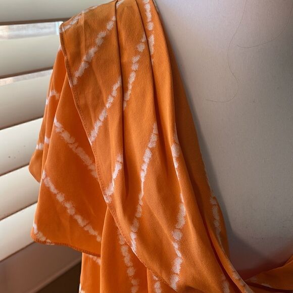 BCBGMAXAZRIA Draped Silk Dress in Striped Citrus, SZ M - Picture 7 of 10